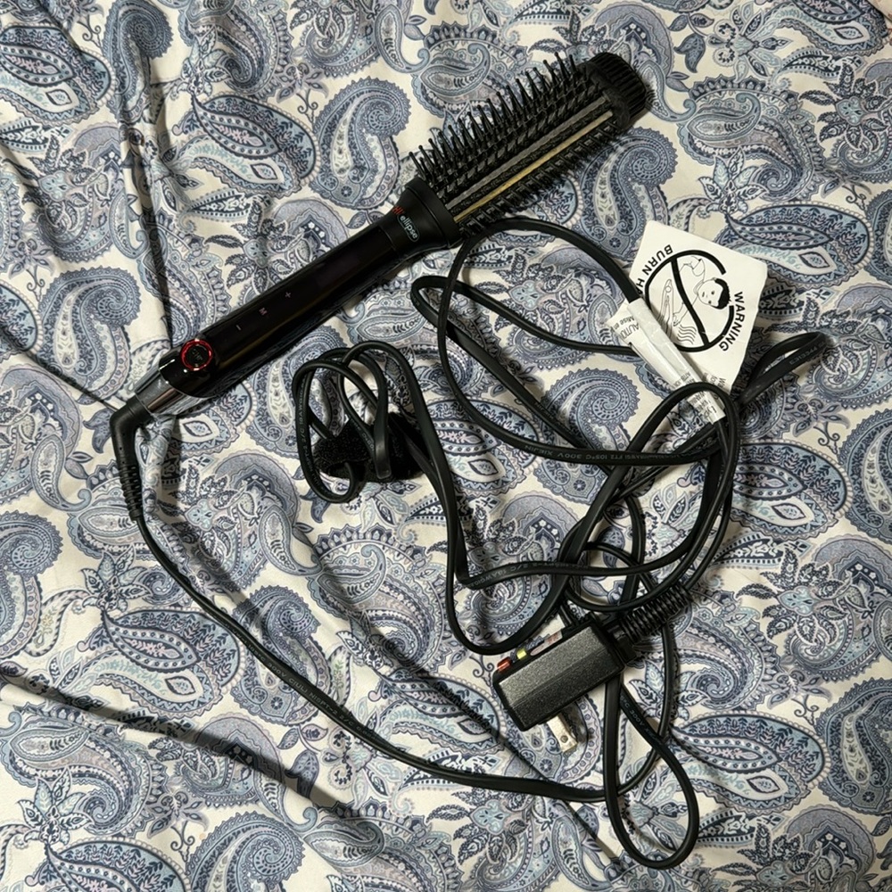 Chi Hot Styling Brush, CHI Ellipse hot styling brush.